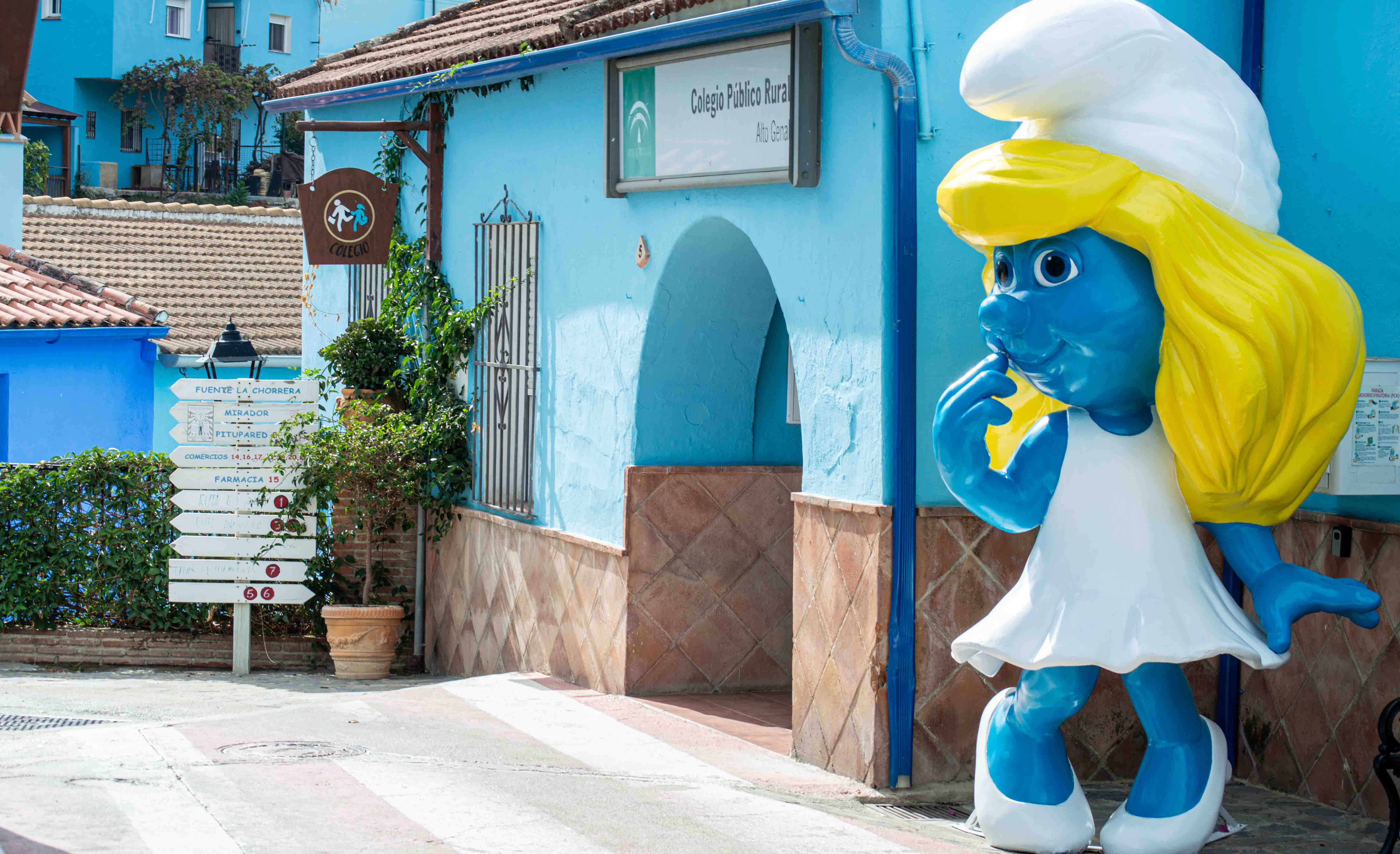 Блакитне селище Хускар в Іспанії